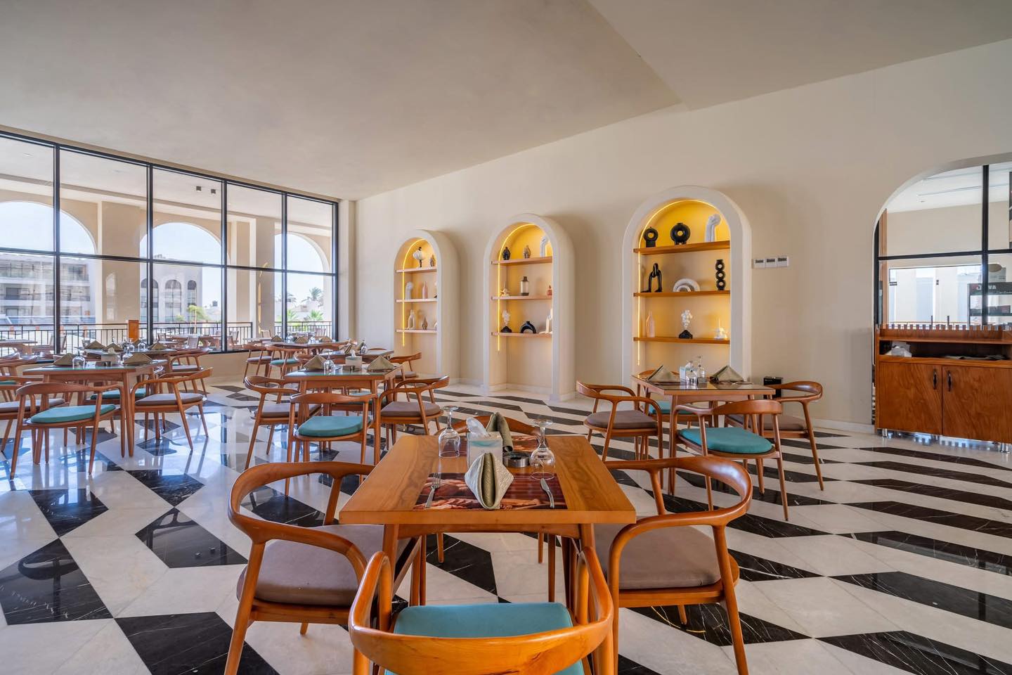 Massive Restaurant AlMasa Sokhna
